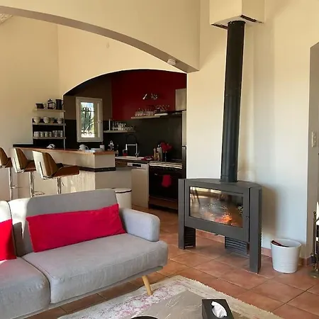 Mas De L Isle Sauvage Mortes Holiday home