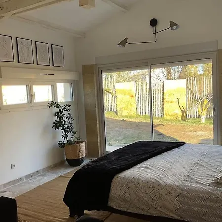 Holiday home Mas De L Isle Sauvage Mortes Aigues-Mortes