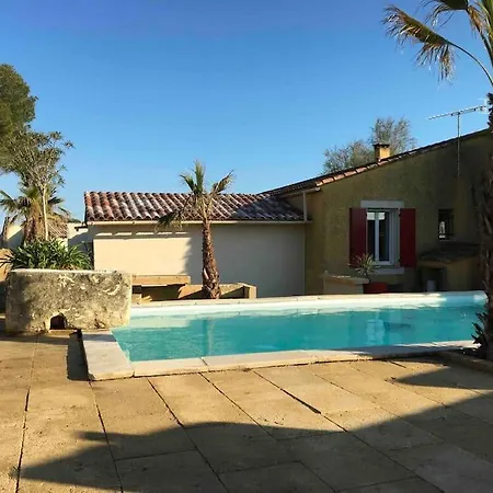 Mas De L Isle Sauvage Mortes Holiday home